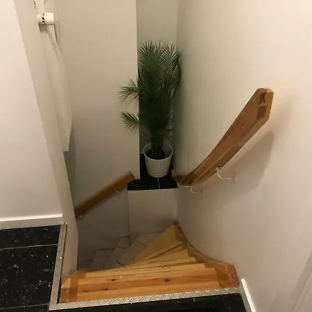 Copenhagen Resident , Metro Apartment *
